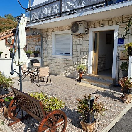 Nostress Apartment Pula Zewnętrze zdjęcie