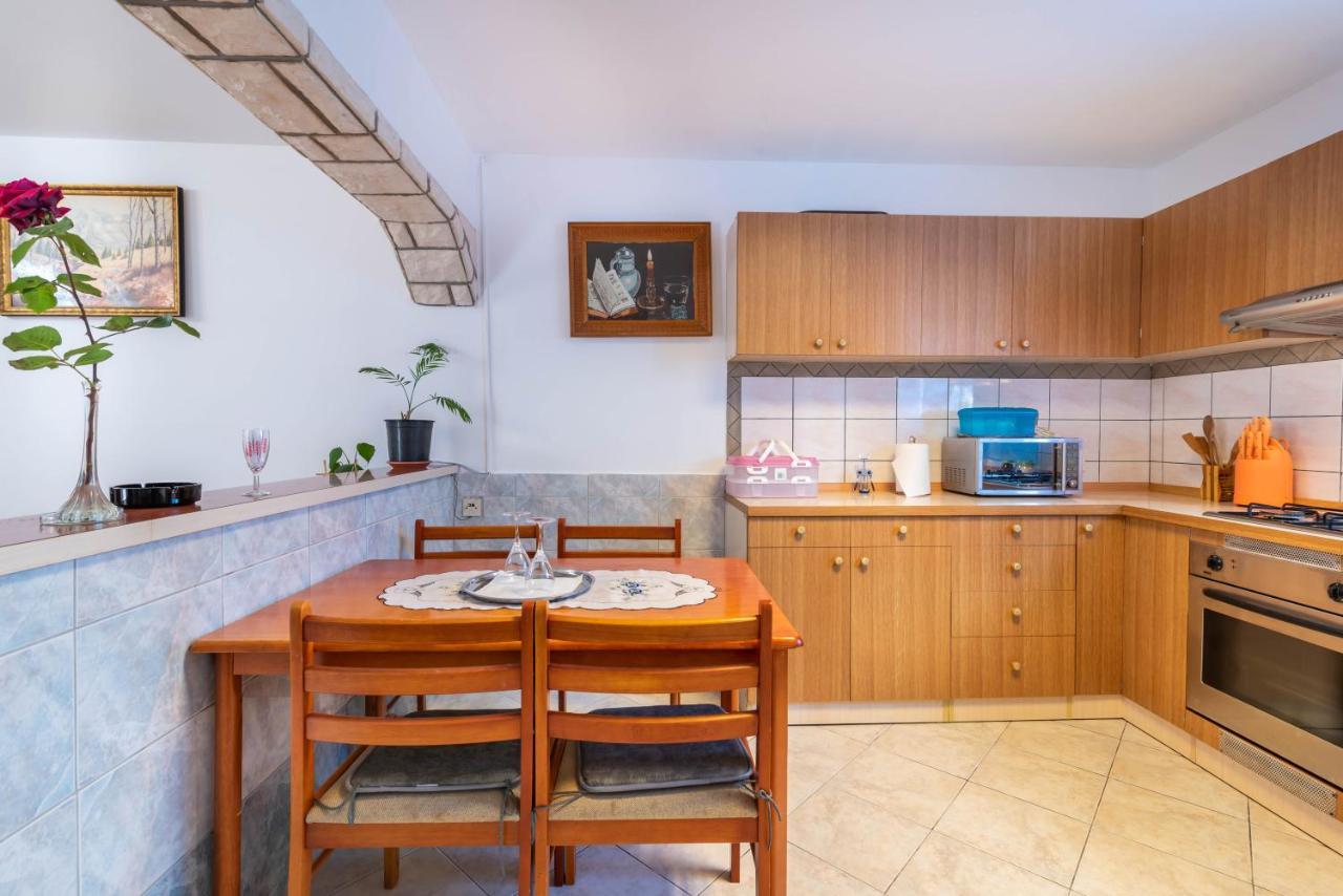 Nostress Apartment Pula Zewnętrze zdjęcie
