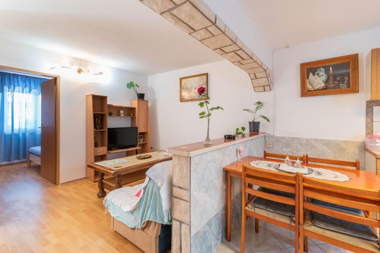 Nostress Apartment Pula Zewnętrze zdjęcie