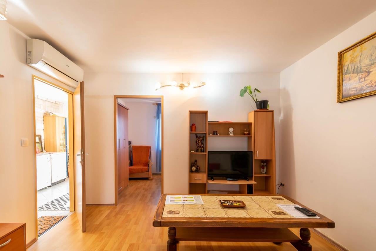 Nostress Apartment Pula Zewnętrze zdjęcie